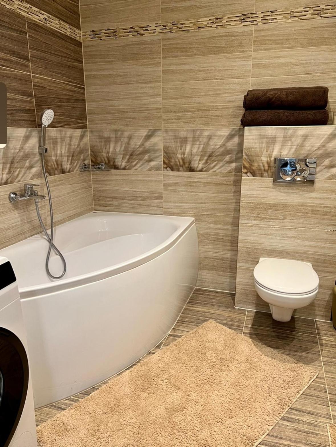Palace Hill Apartment 3L โปปรัด ภายนอก รูปภาพ
